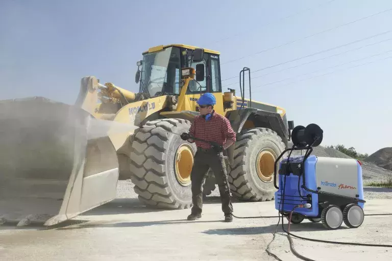 Reiniging, schoonmaken van de garage werkplek - Hogedrukreinigers